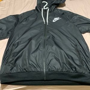Nike Womens wind breaker